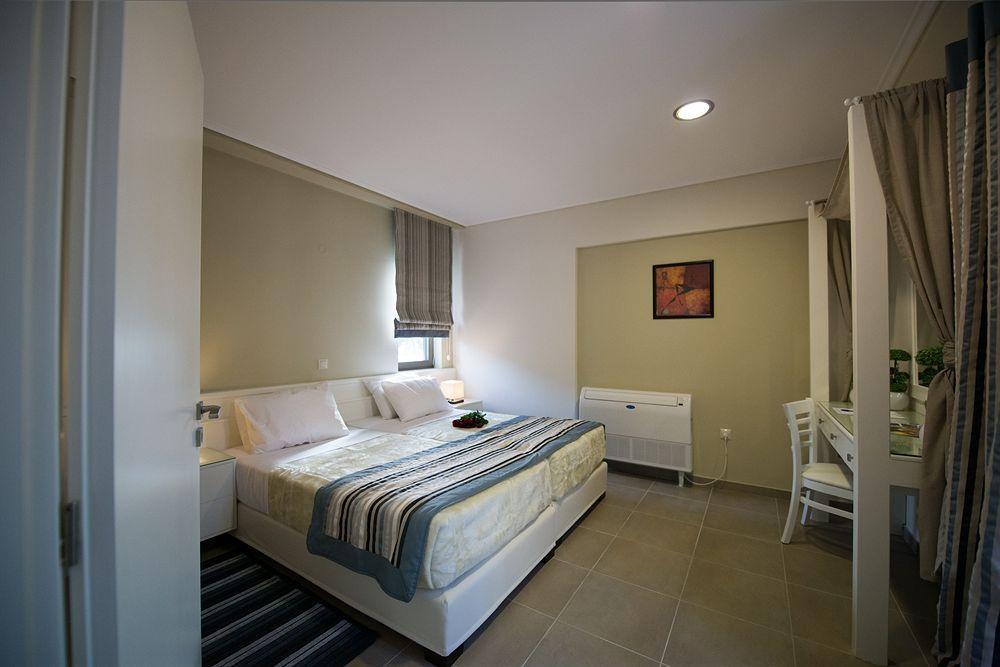 Mantinia Bay Hotel กาลามาตา ภายนอก รูปภาพ