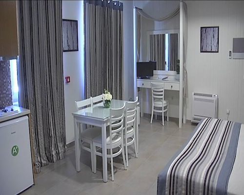 Mantinia Bay Hotel กาลามาตา ภายนอก รูปภาพ