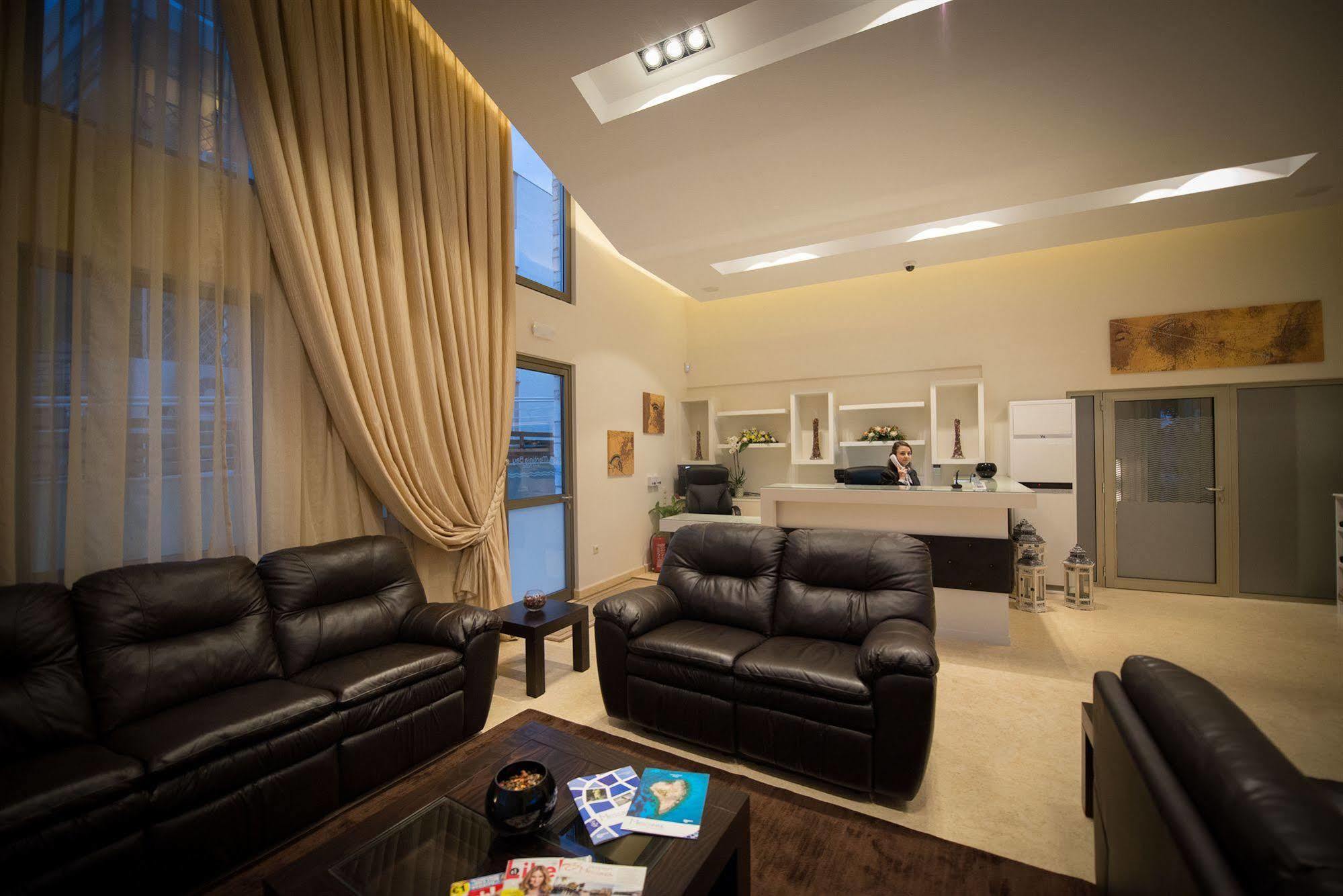 Mantinia Bay Hotel กาลามาตา ภายนอก รูปภาพ