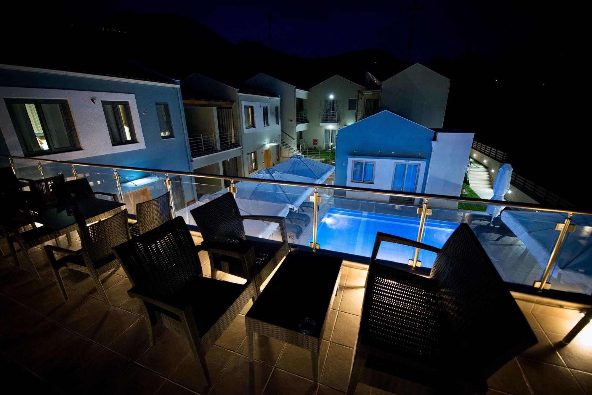 Mantinia Bay Hotel กาลามาตา ภายนอก รูปภาพ