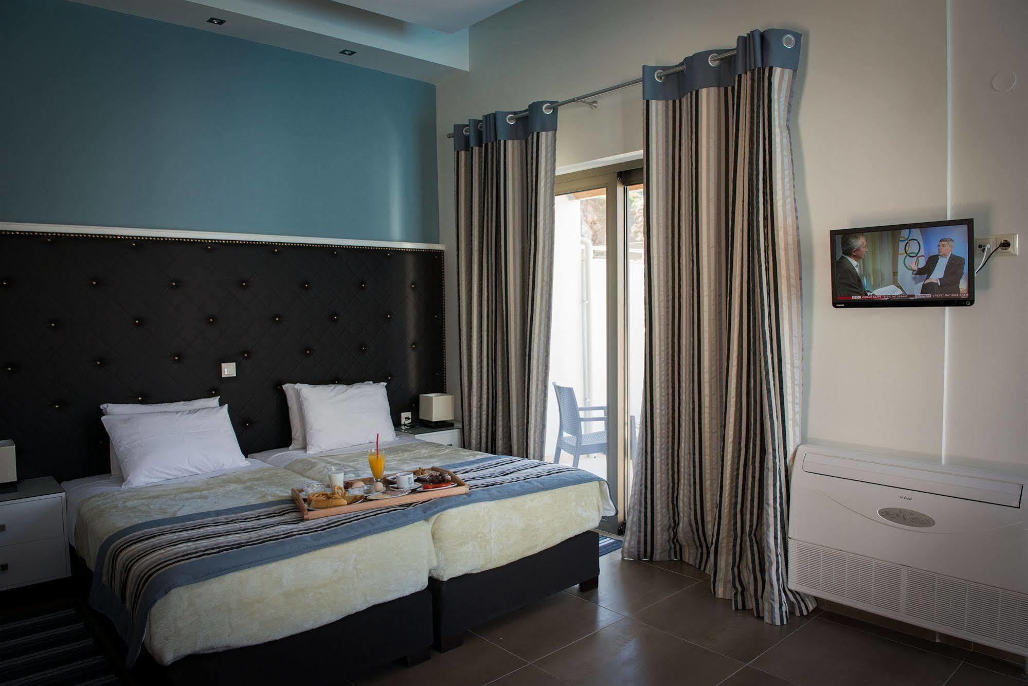 Mantinia Bay Hotel กาลามาตา ภายนอก รูปภาพ