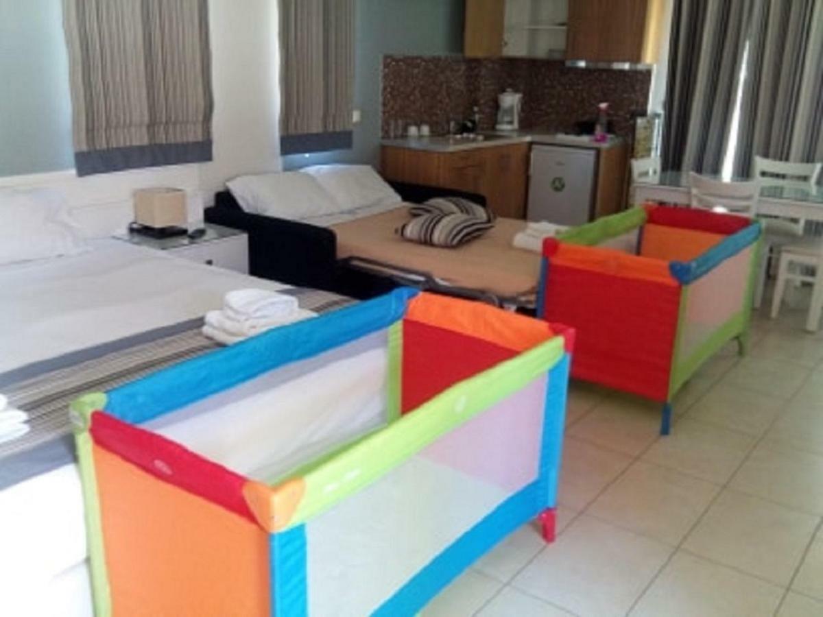 Mantinia Bay Hotel กาลามาตา ภายนอก รูปภาพ
